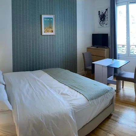 Number 7 * Pantin
