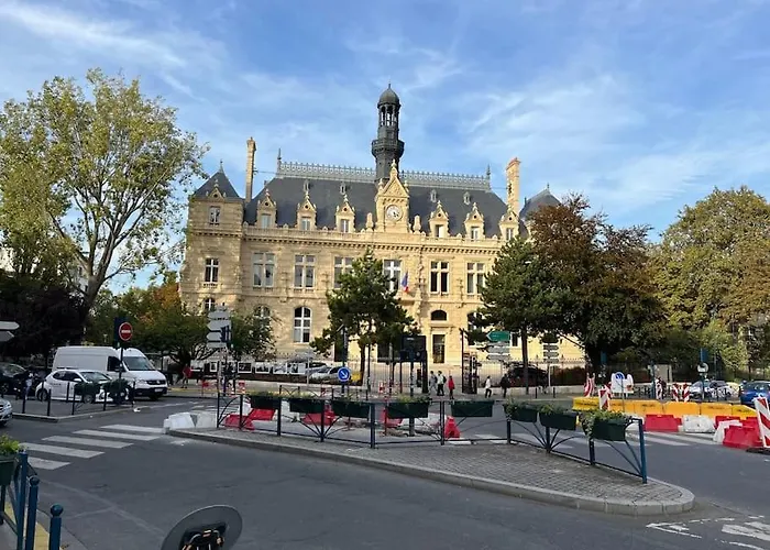 Apartment Number 7 *