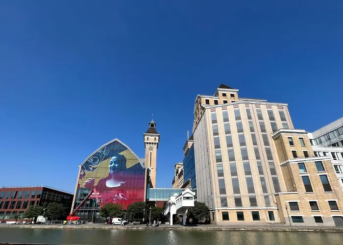 Apartment Number 7 Pantin