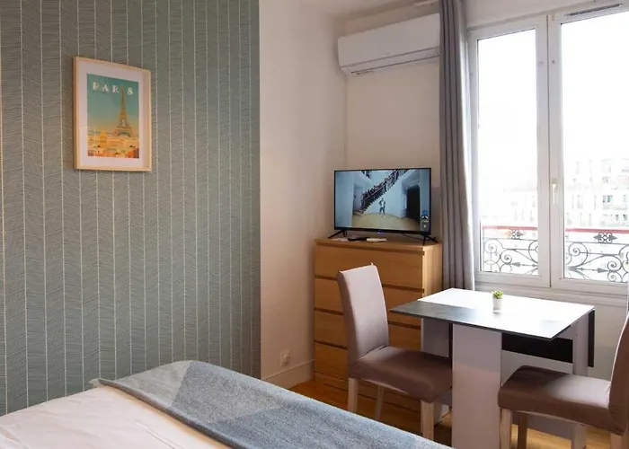 Number 7 Apartment Pantin